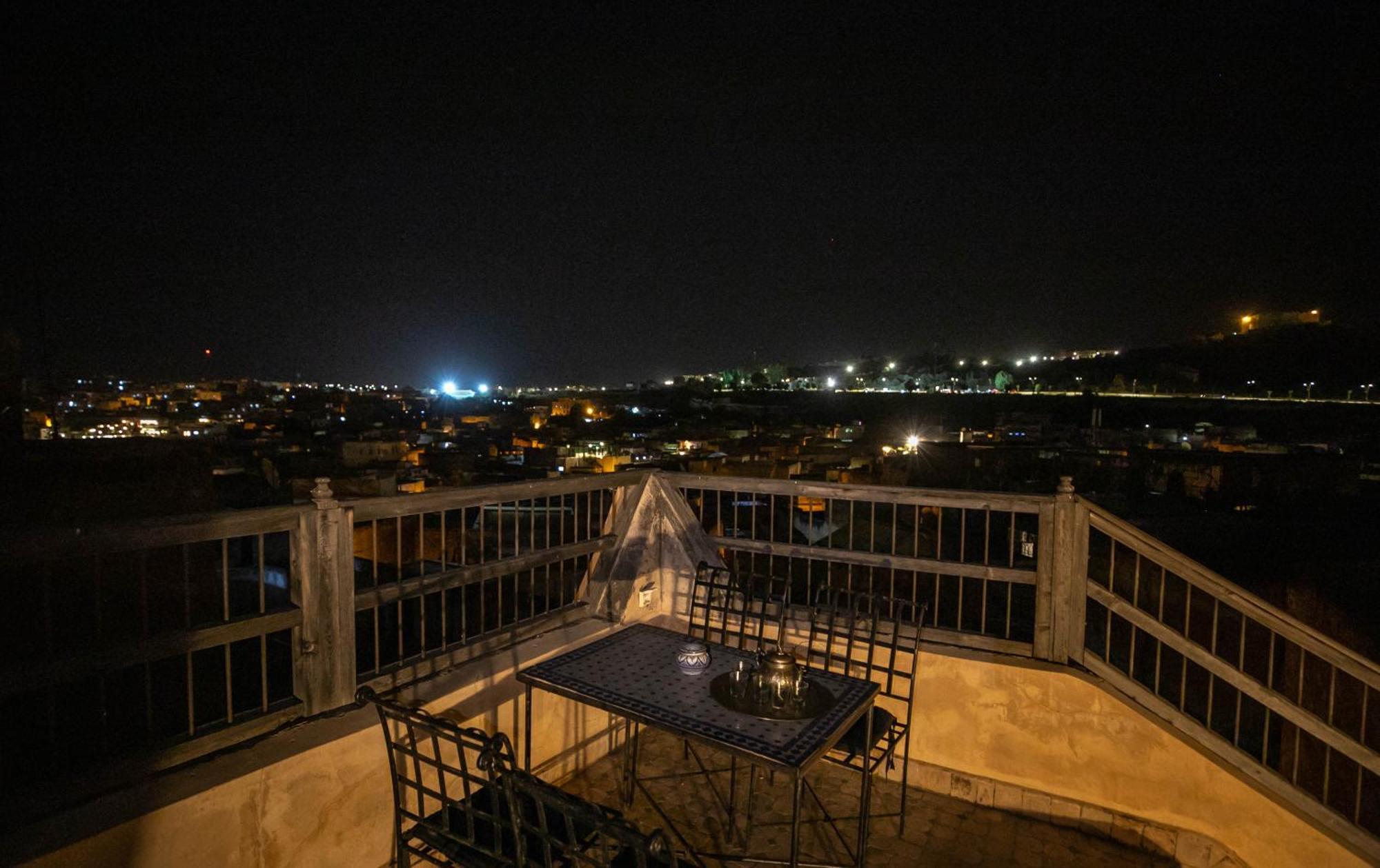 Dar Authentic Fes - Familly Hosting Bed & Breakfast ภายนอก รูปภาพ