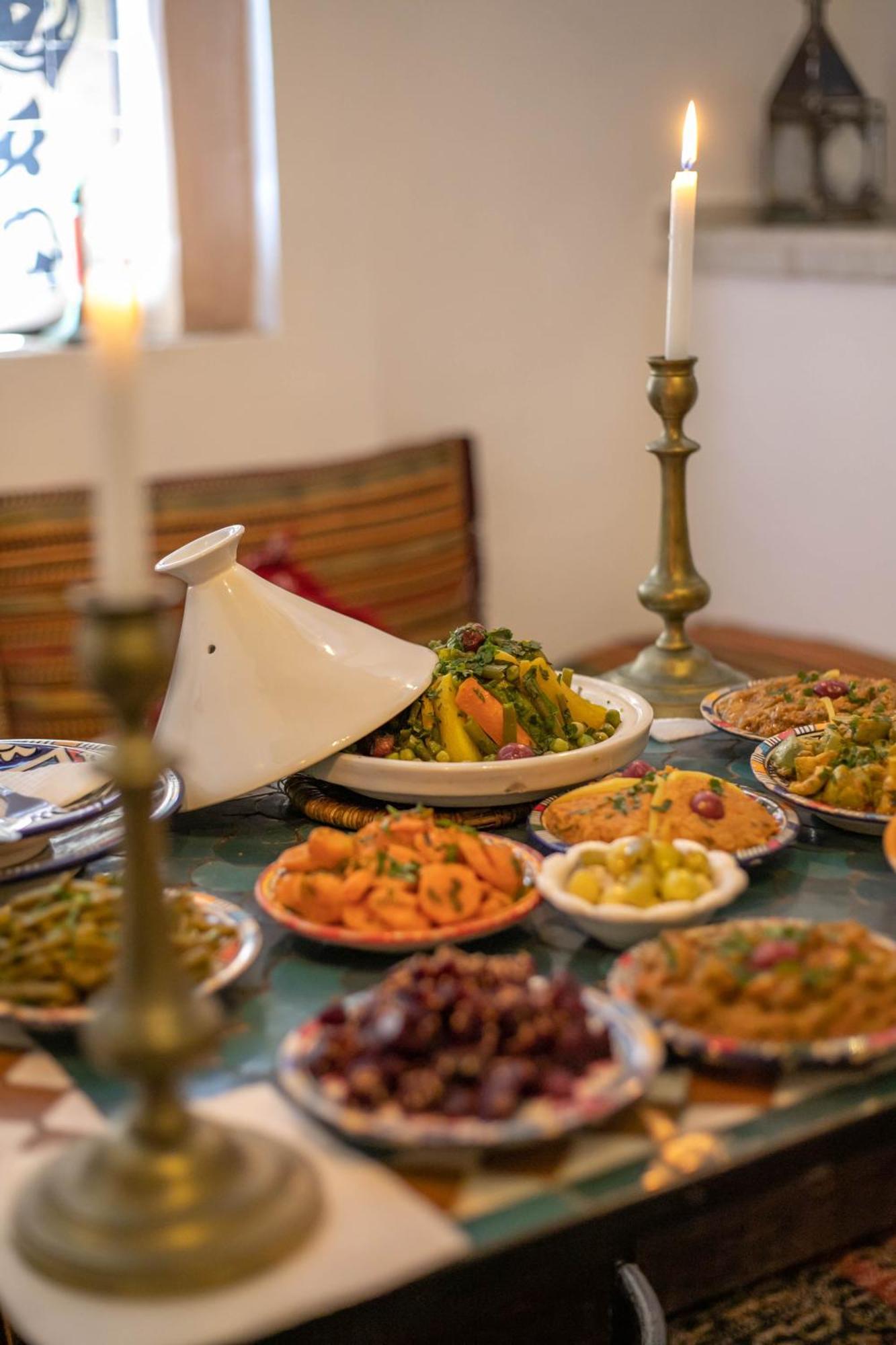 Dar Authentic Fes - Familly Hosting Bed & Breakfast ภายนอก รูปภาพ