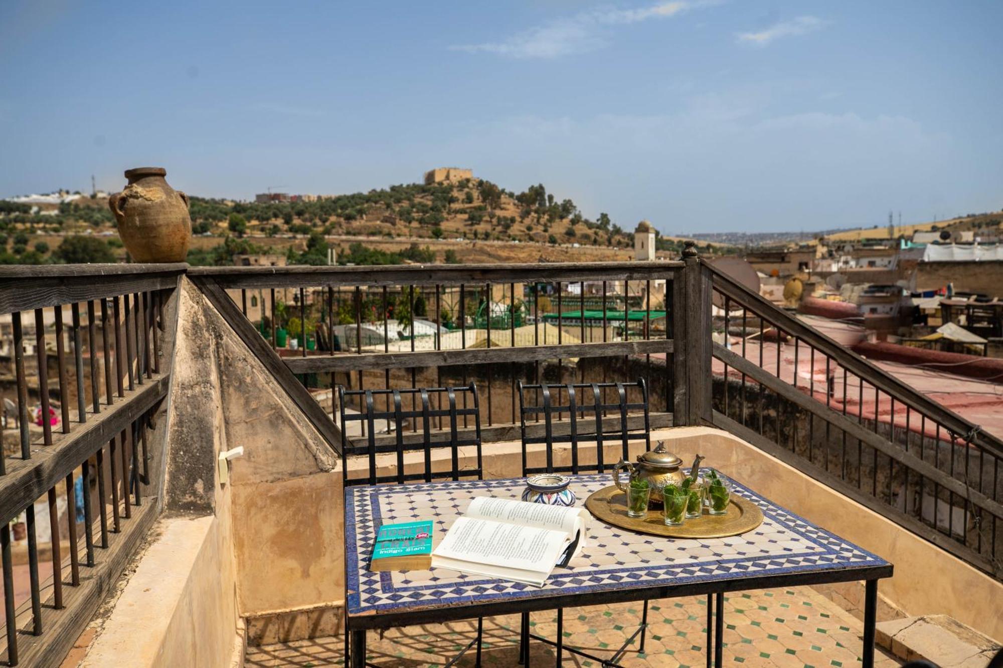 Dar Authentic Fes - Familly Hosting Bed & Breakfast ภายนอก รูปภาพ