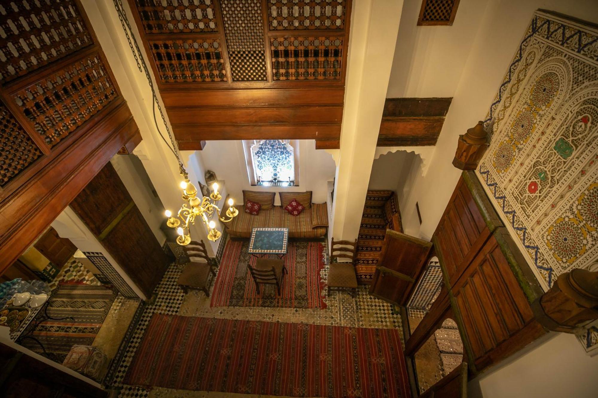 Dar Authentic Fes - Familly Hosting Bed & Breakfast ภายนอก รูปภาพ