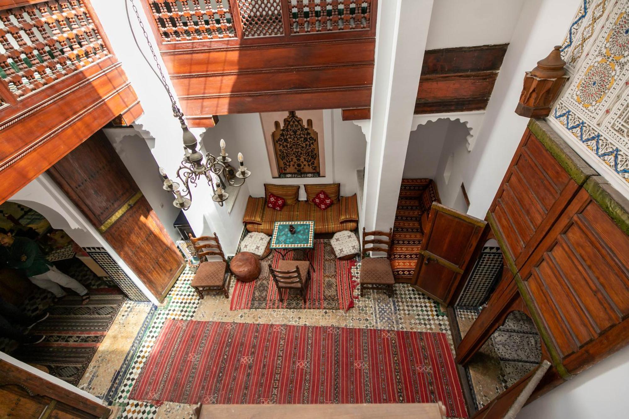 Dar Authentic Fes - Familly Hosting Bed & Breakfast ภายนอก รูปภาพ