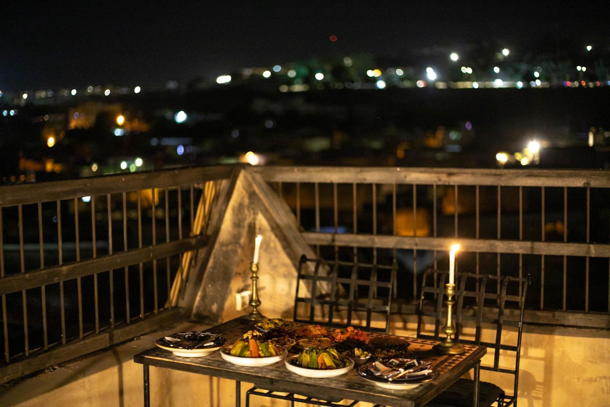 Dar Authentic Fes - Familly Hosting Bed & Breakfast ภายนอก รูปภาพ