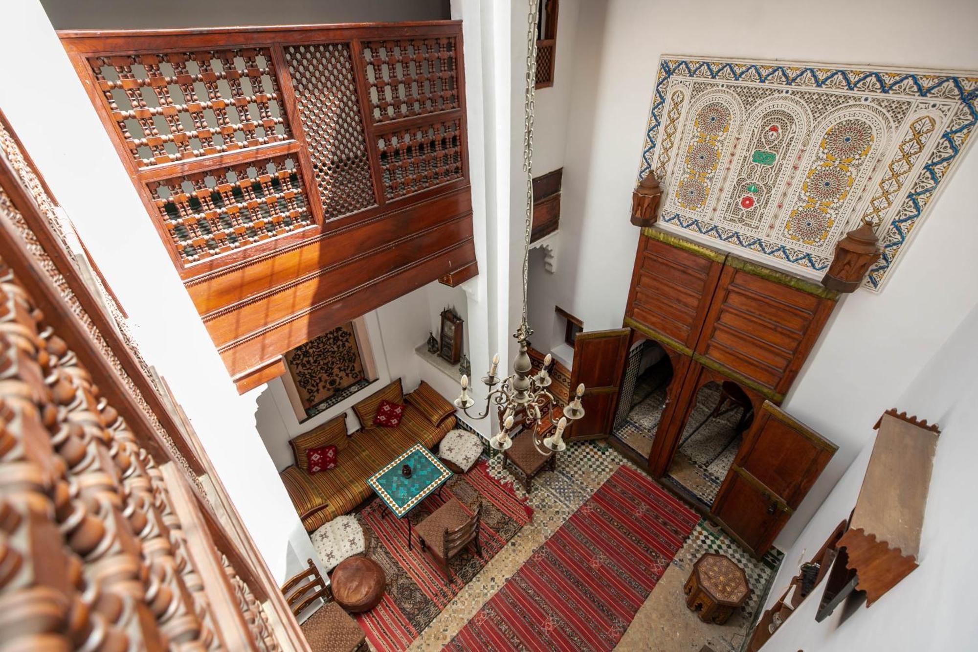 Dar Authentic Fes - Familly Hosting Bed & Breakfast ภายนอก รูปภาพ