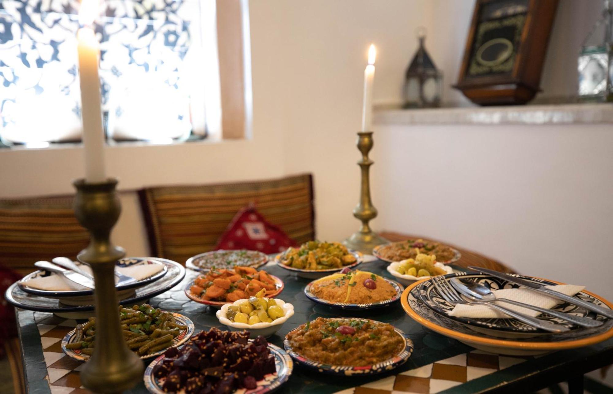 Dar Authentic Fes - Familly Hosting Bed & Breakfast ภายนอก รูปภาพ