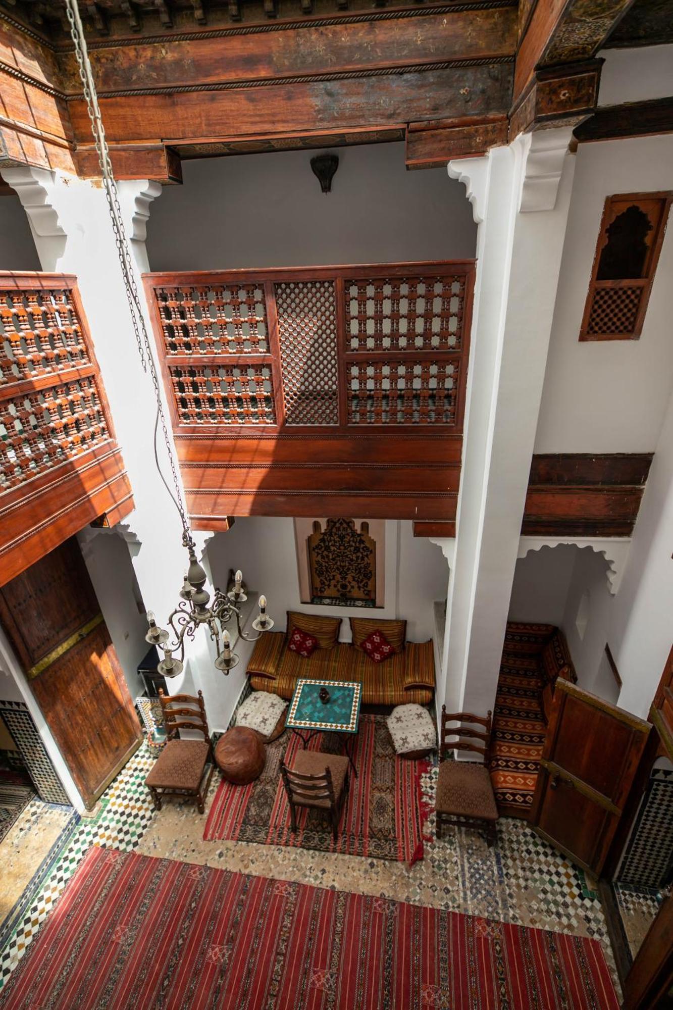 Dar Authentic Fes - Familly Hosting Bed & Breakfast ภายนอก รูปภาพ